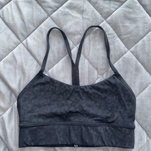 Black sports bra